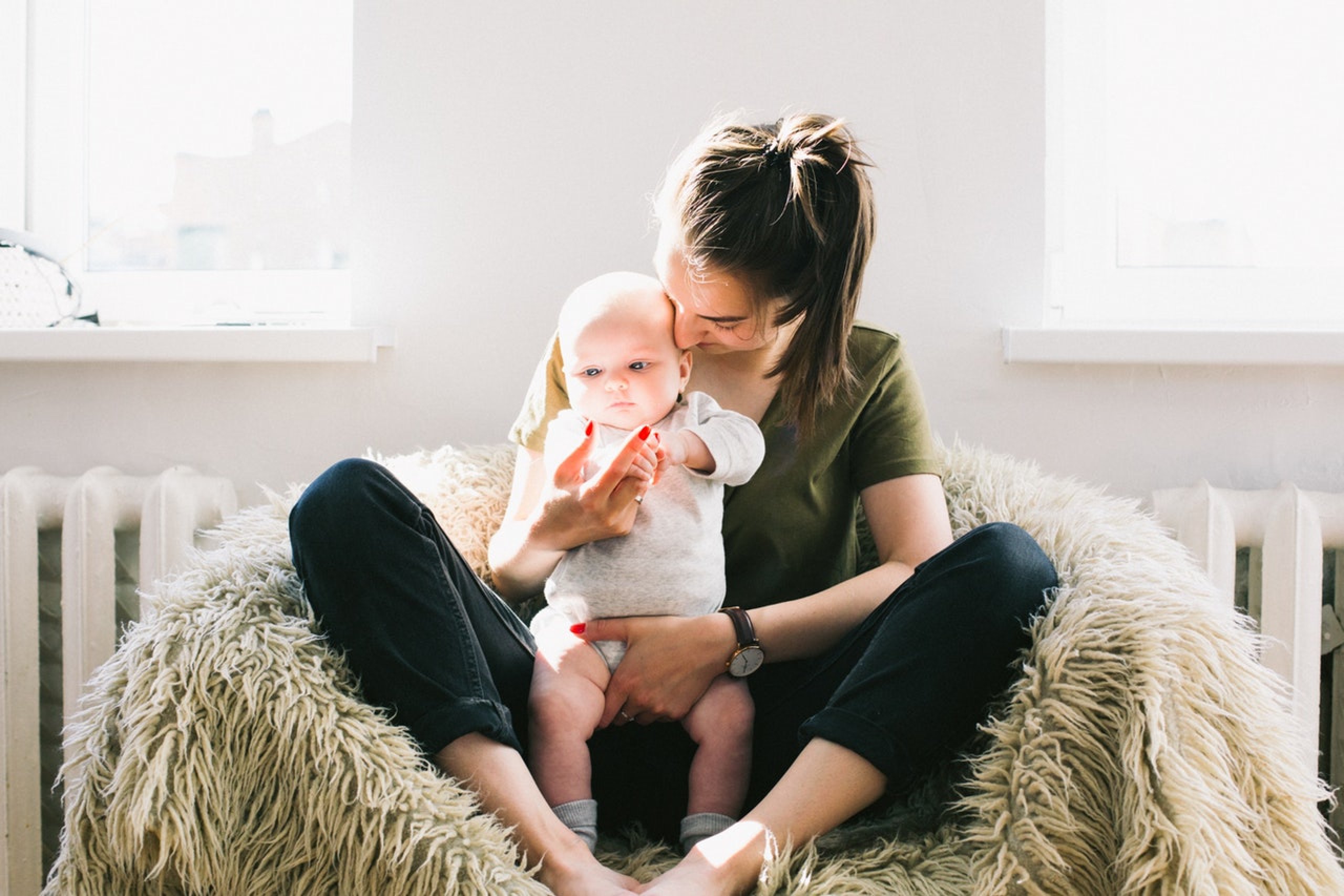 5 Reasons Why Breastfeeding Can Benefit You Better Than Formula Herbana