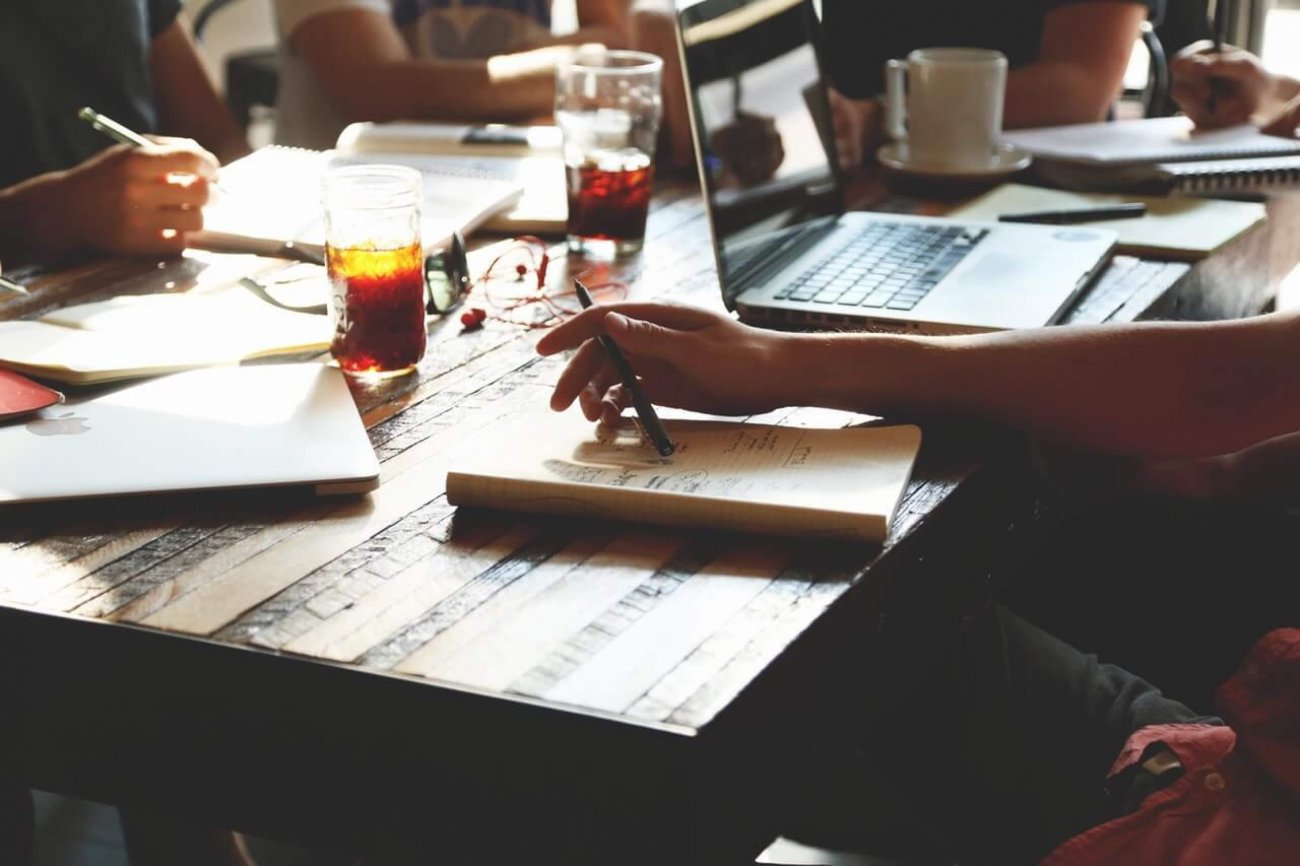 8 Eating Habits to Boost Your Productivity